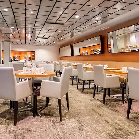 Hilton Kalastajatorppa Готель 4*