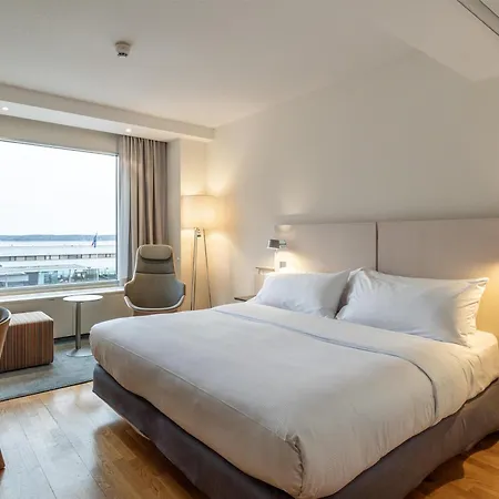 Hilton Kalastajatorppa Готель